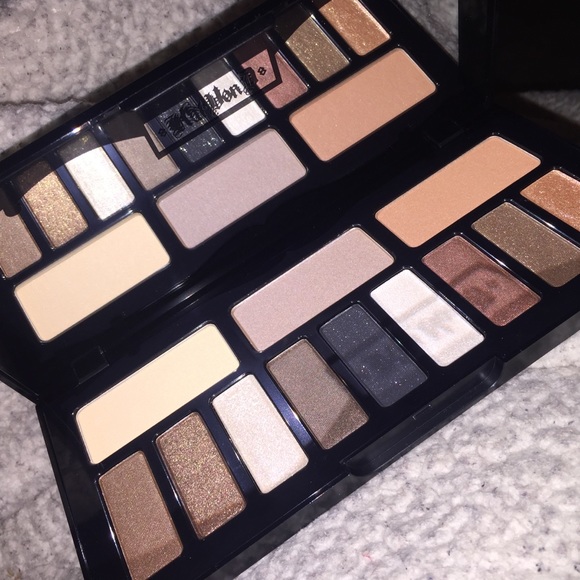 Kat Von D Other - Kat Von D Glimmer Shade & Light Eyeshadow Palette